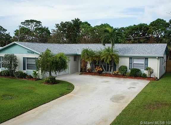 This beautiful home has a True 2 Car Driveway from the street & into the Garage....Park 2 cars in the garage and 6-8 more in the