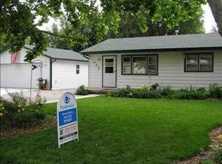 438 N Elm Ave, Valley Center, KS 67147