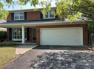 7 Whitehorn Cres, Toronto, ON M2J3B1