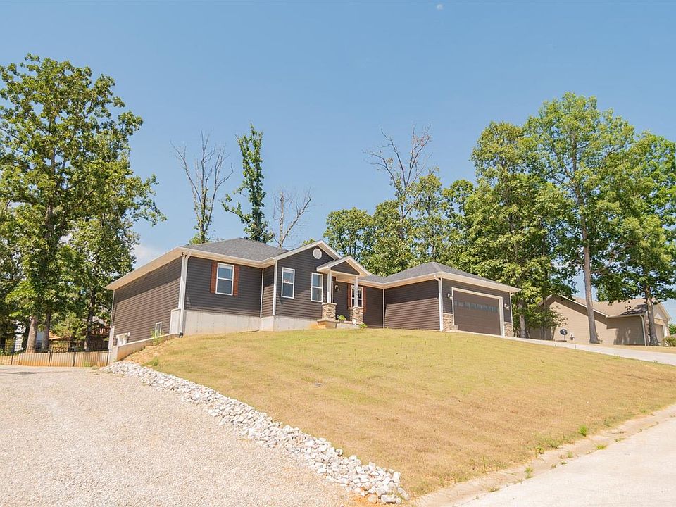 1st image of 245 Anna Dr
