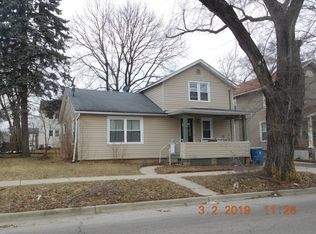 11 S Union St, Aurora, IL 60505