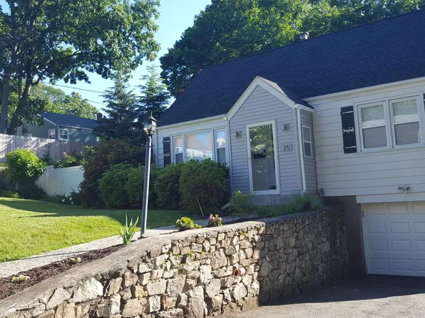 25 Loretta Pl, Bridgeport, CT 06606