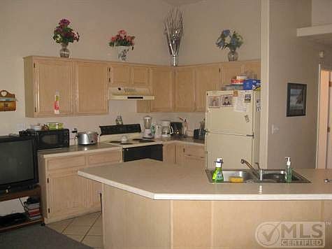 Kitchen 1