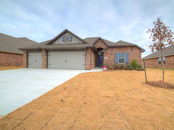 4th image of 2200 Sweetgrass Cir