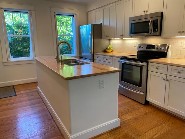 6315 Clayton Rd, Saint Louis, MO 63117