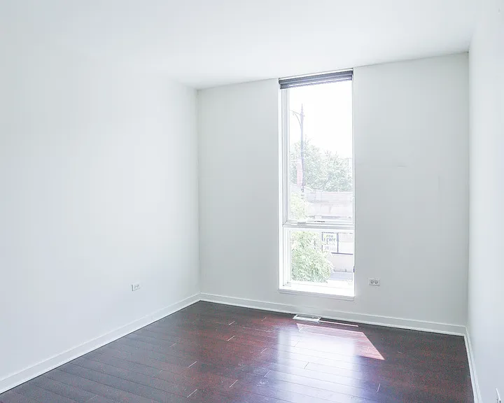 1246 W Devon Ave #35 — Photo 15
