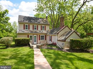 18 Delphi Rd, Schwenksville, PA 19473