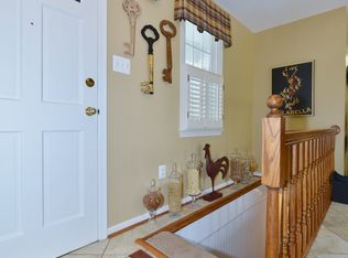 7104 Woodglen Ct, Fairfax Station, VA 22039