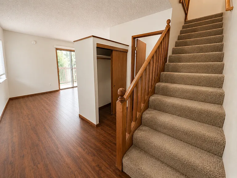 Pl T Washington Street 6-Plex (Glc-001-W) — Photo 9