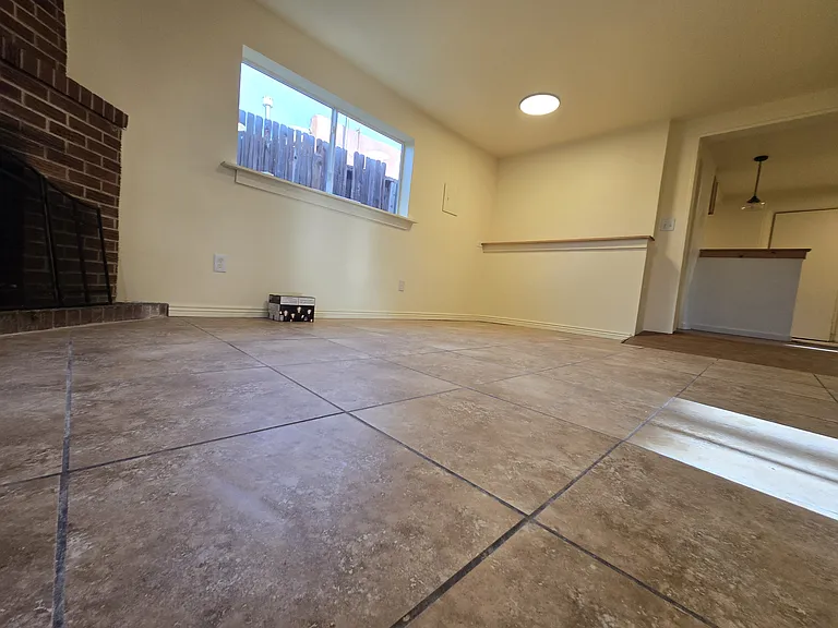1017 Hickox St #B — Photo 3