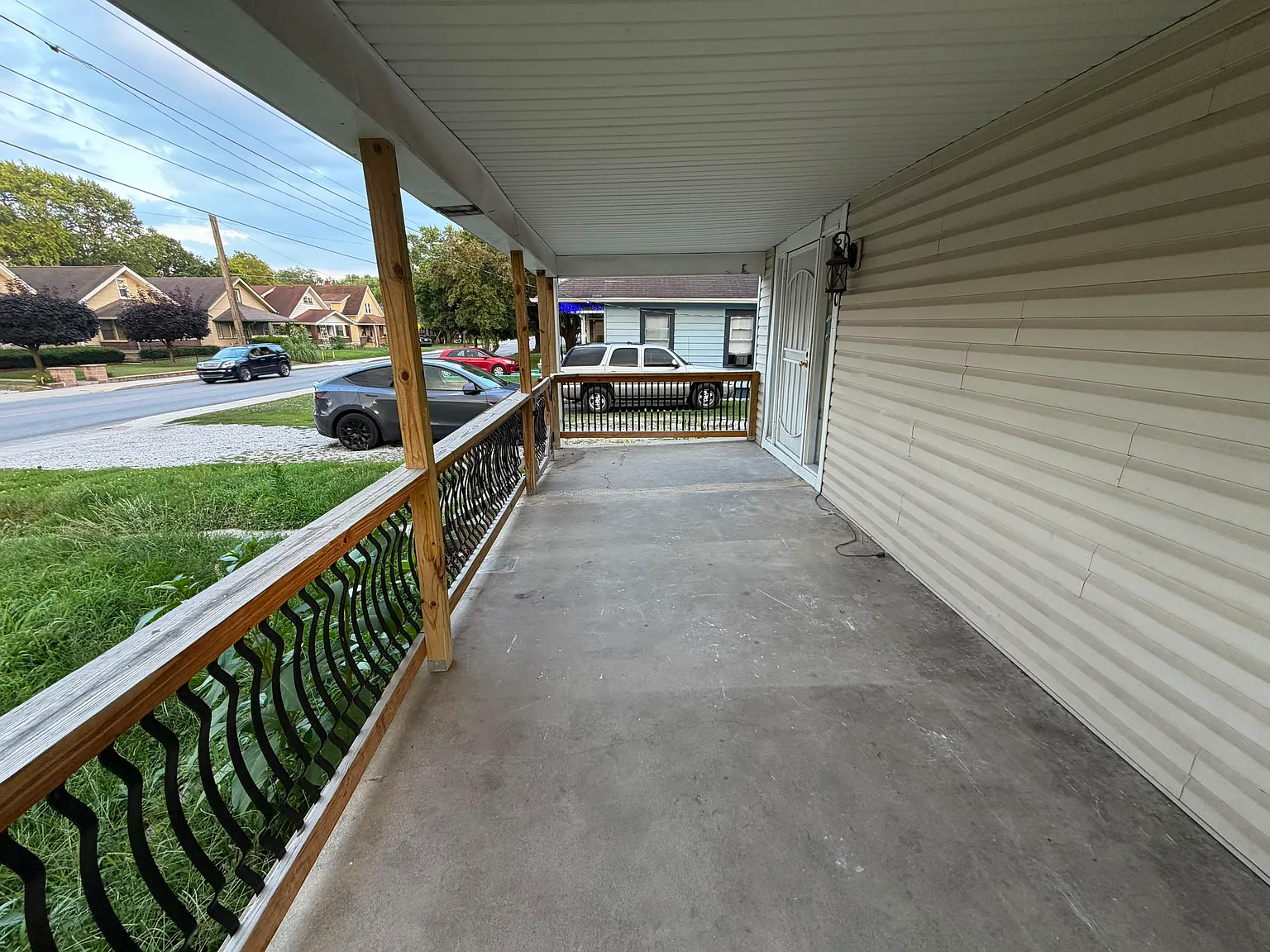 5 bed, 1460 sqft, $2,095 — Photo 4