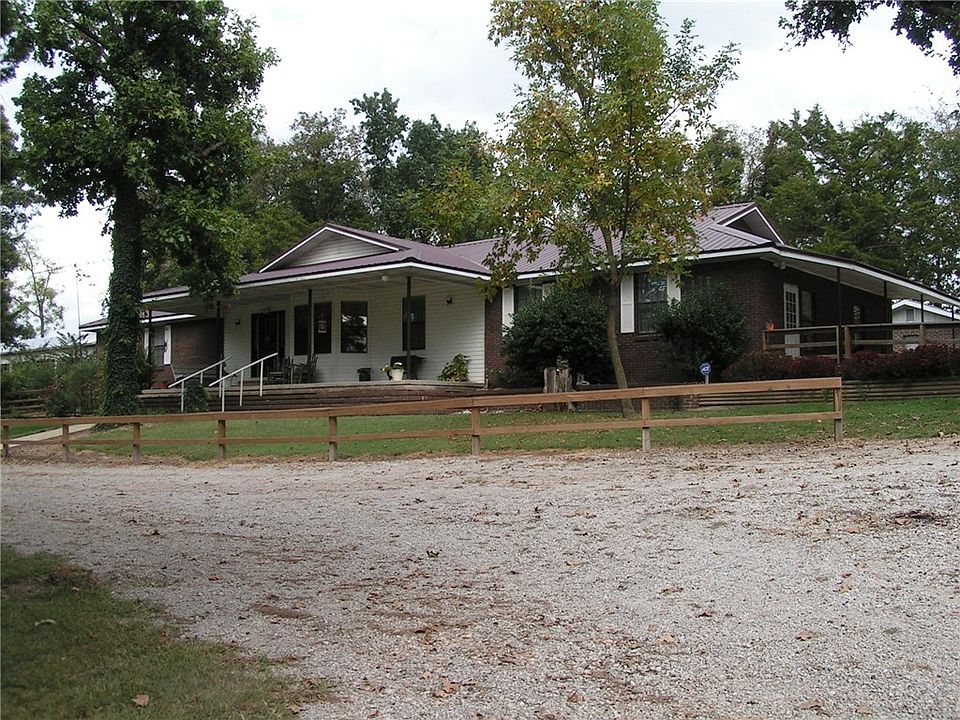 1st image of 2465 Highway 221 N