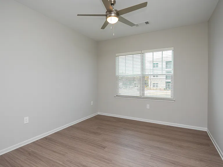 Buffalo Trail Apartments — Photo 7