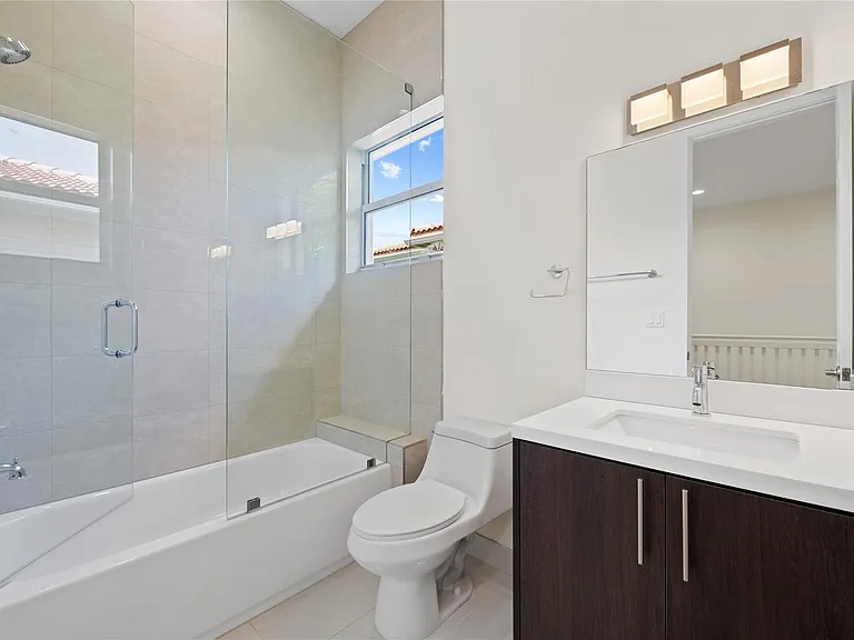 1430 SW 4th Ave #1430 — Photo 12