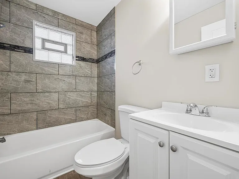 3398 High Ridge Blvd #10 — Photo 8
