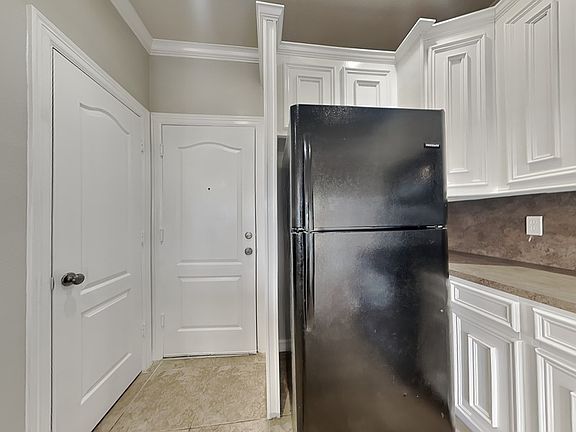 3rd image of 4202 Alvin St APT A