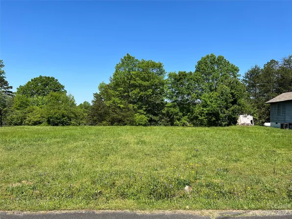 0 Mayo St #17/18, Badin, NC 28009