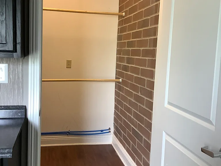 1497 E 361st St #3 — Photo 9