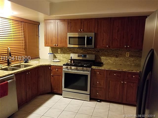 2nd image of 3601 Acapulco Dr