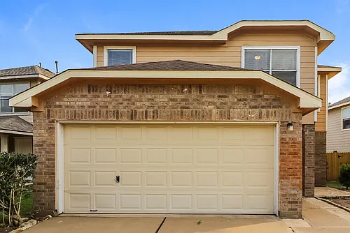 7423 Village Lake Dr Photo 1