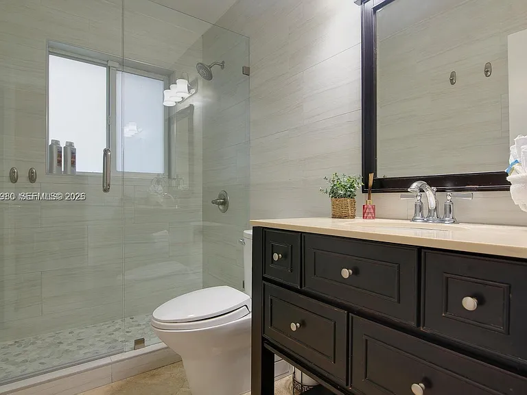 4101 Bayview Dr — Photo 26