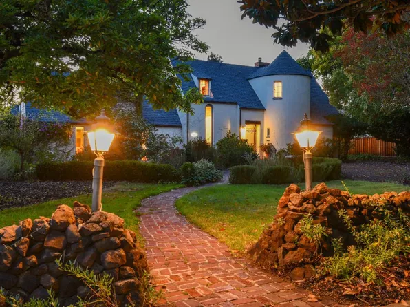 1313 Saint Helena Avenue, Santa Rosa, CA 95404