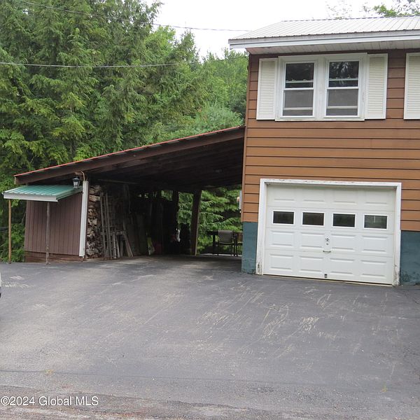5th image of 150 Bacon Brook Road