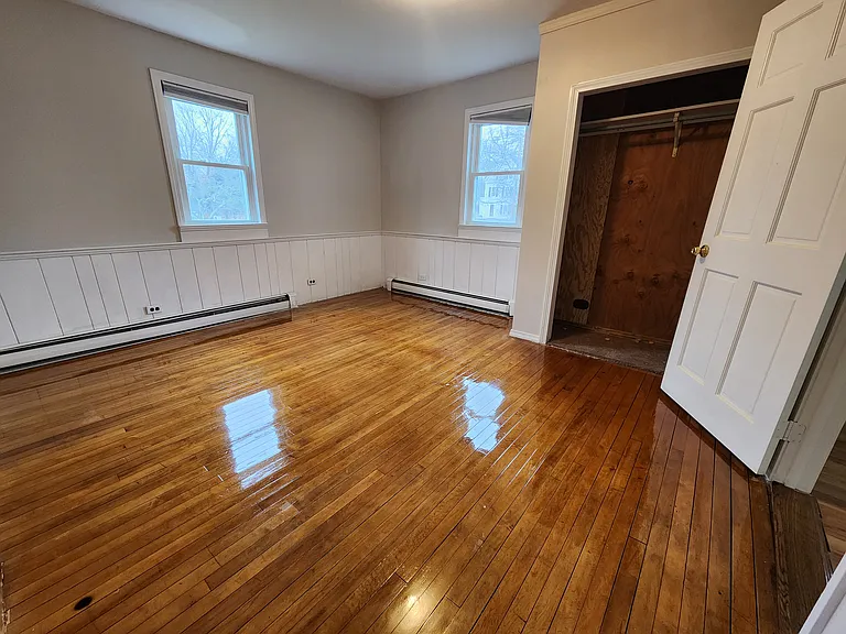 818 Bedford St #1 — Photo 5