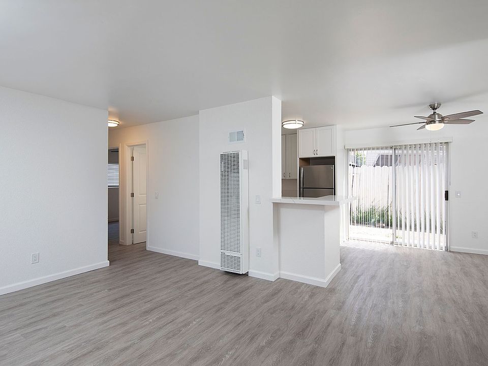 1st image of 4435 44th St #A