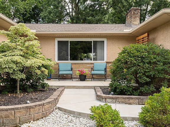 3rd image of 2843 Alder Vista Dr