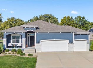 4400 SW Nautilus Pl, Lees Summit, MO 64082