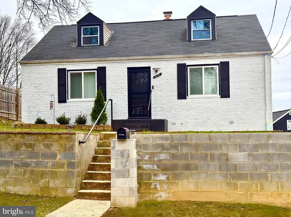 1810 Clark Pl, Capitol Heights, MD 20743