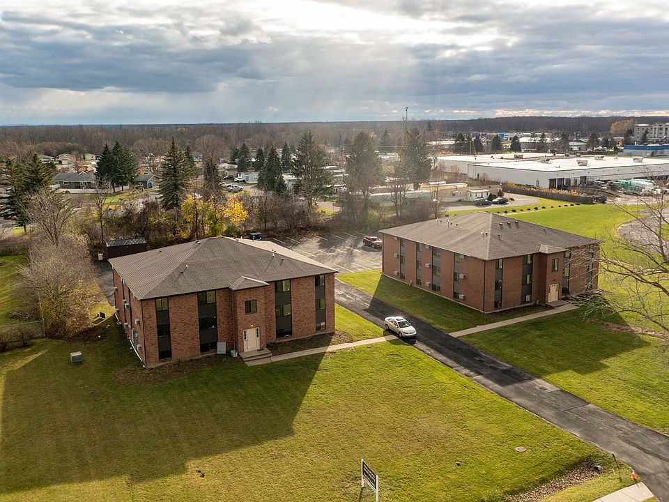 Maplewood West Apartments 6285 Robinson Rd Lockport NY Zillow