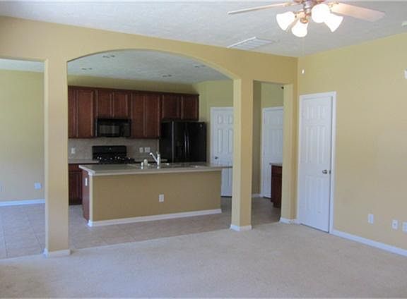 Kitchen and dining - 1st Floor