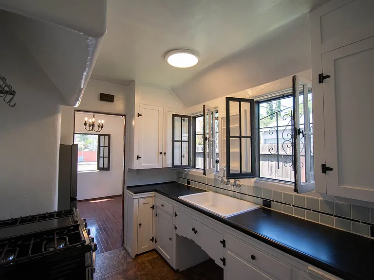 2906 — Photo 7