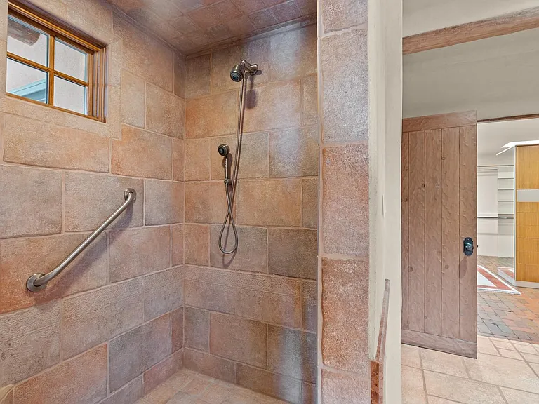 4 Primrose Cir — Photo 42