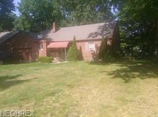 1019 Keystone Dr, Cleveland Heights, OH 44121