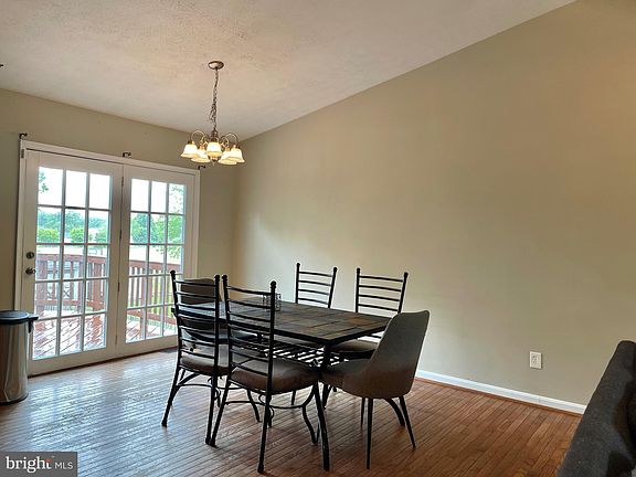 5th image of 10758 Blake Ln