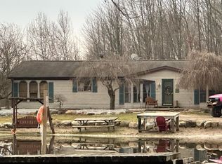 12359 Dunn Rd, Riley, MI 48041