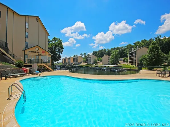 199 Bristol Bay Dr #1B, Lake Ozark, MO 65049