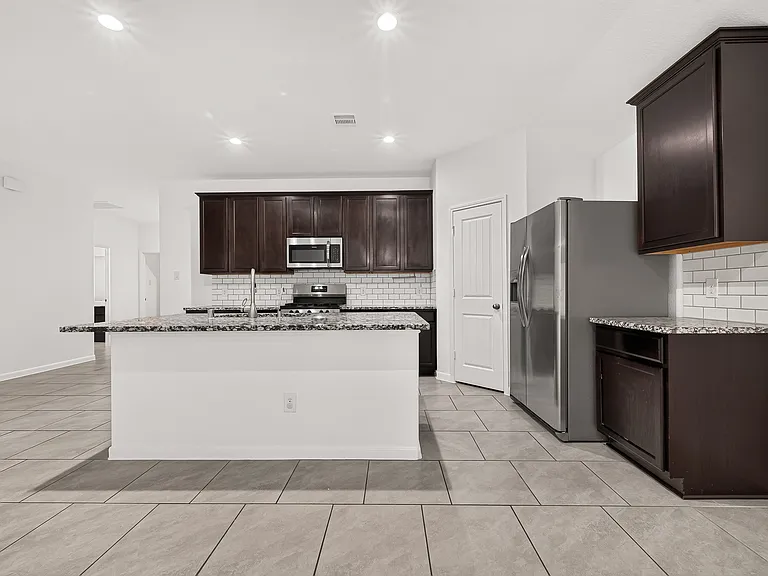 18326 Arcola Bay Ln — Photo 5
