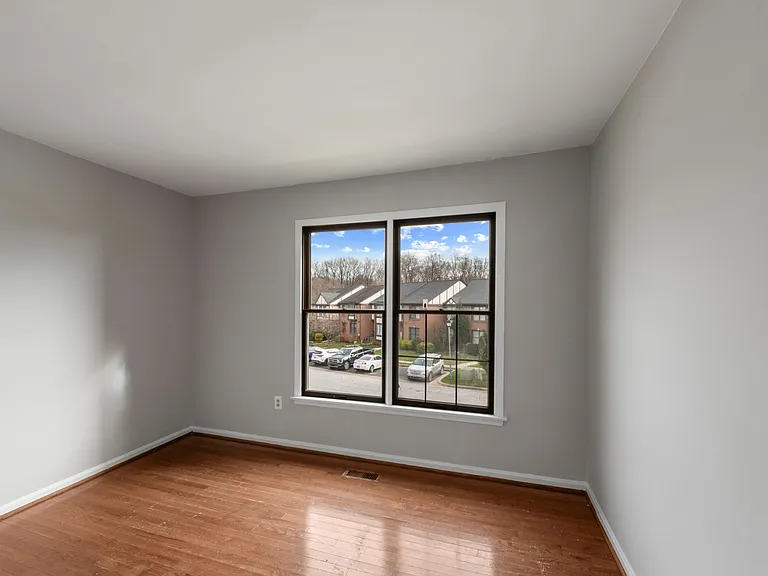 20 Rhodes Pl — Photo 15