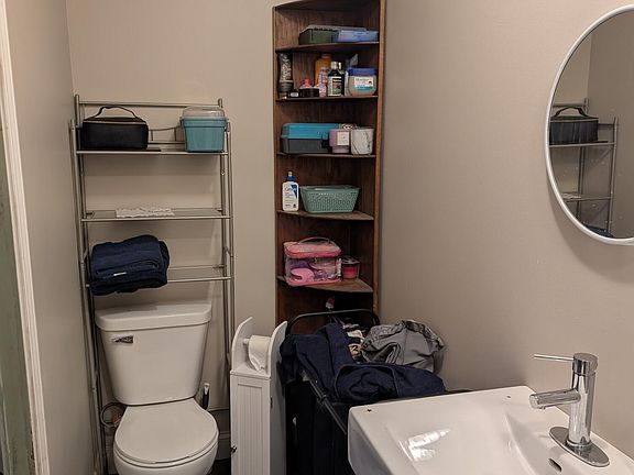 5th image of 1017 Wayne Ave