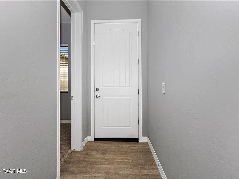6227 E Bower Ln — Photo 2