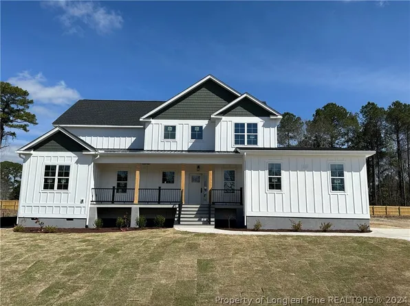 435 Stable Ct, Linden, NC 28356