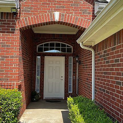 4th image of 4520 Rockcliff Dr