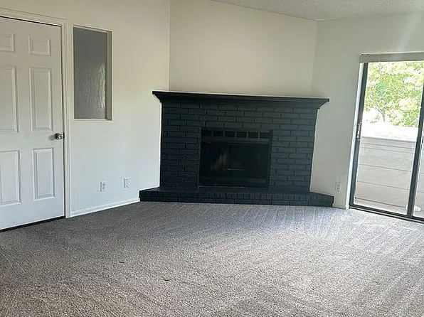 9012 S College Ave Unit 2006, Tulsa, OK 74137