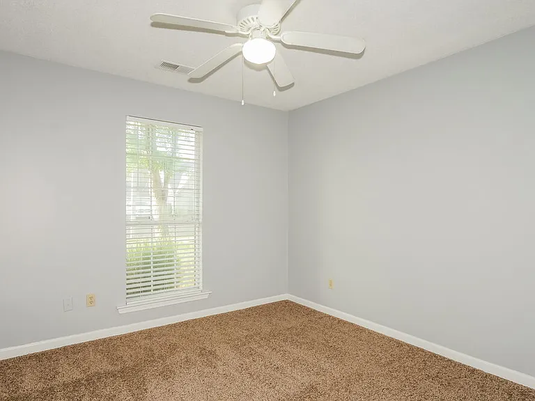 11203 Cashmere Wood Dr — Photo 14