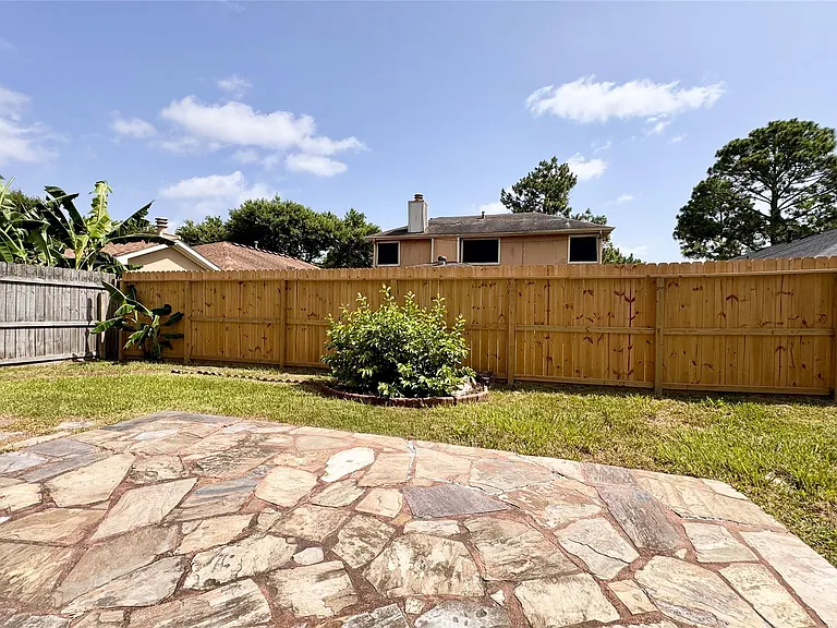 11746 Plumbrook Dr — Photo 21