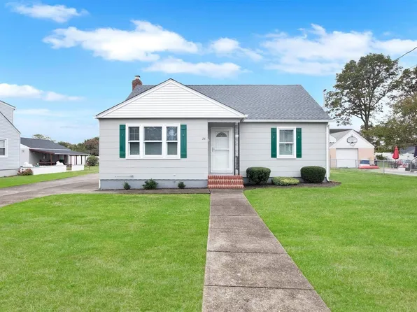 26 Karp Drive, Islip Terrace, NY 11752